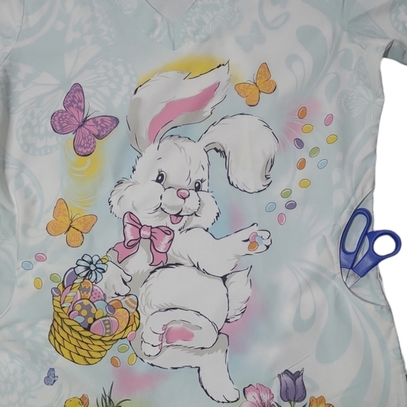 UA Scrubs “Happy Easter Bunny” White Top Size Medium – Uniform Advantage Vintage - Picture 6 of 7